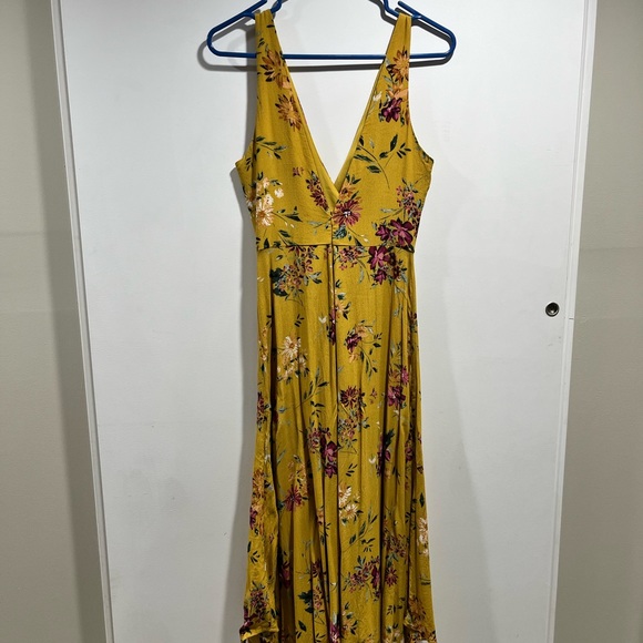 Dynamite faux wrap front maxi dress yellow floral - Picture 5 of 8